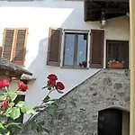 Gospodarstwo wiejskie La Sassa *